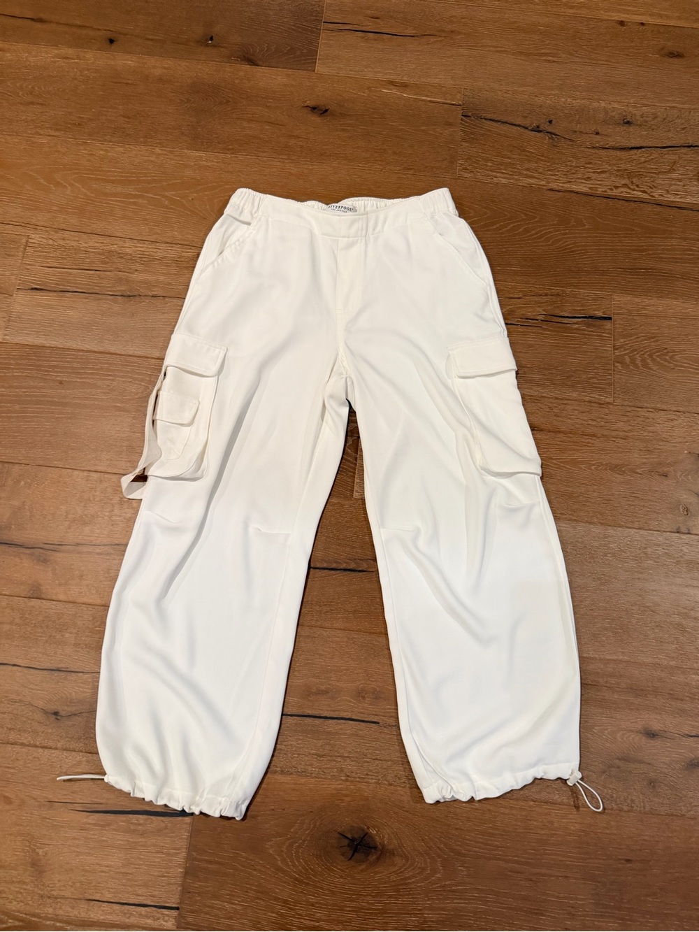 Liverpool Los Angeles White Elastic Waist drapey cargo joggers